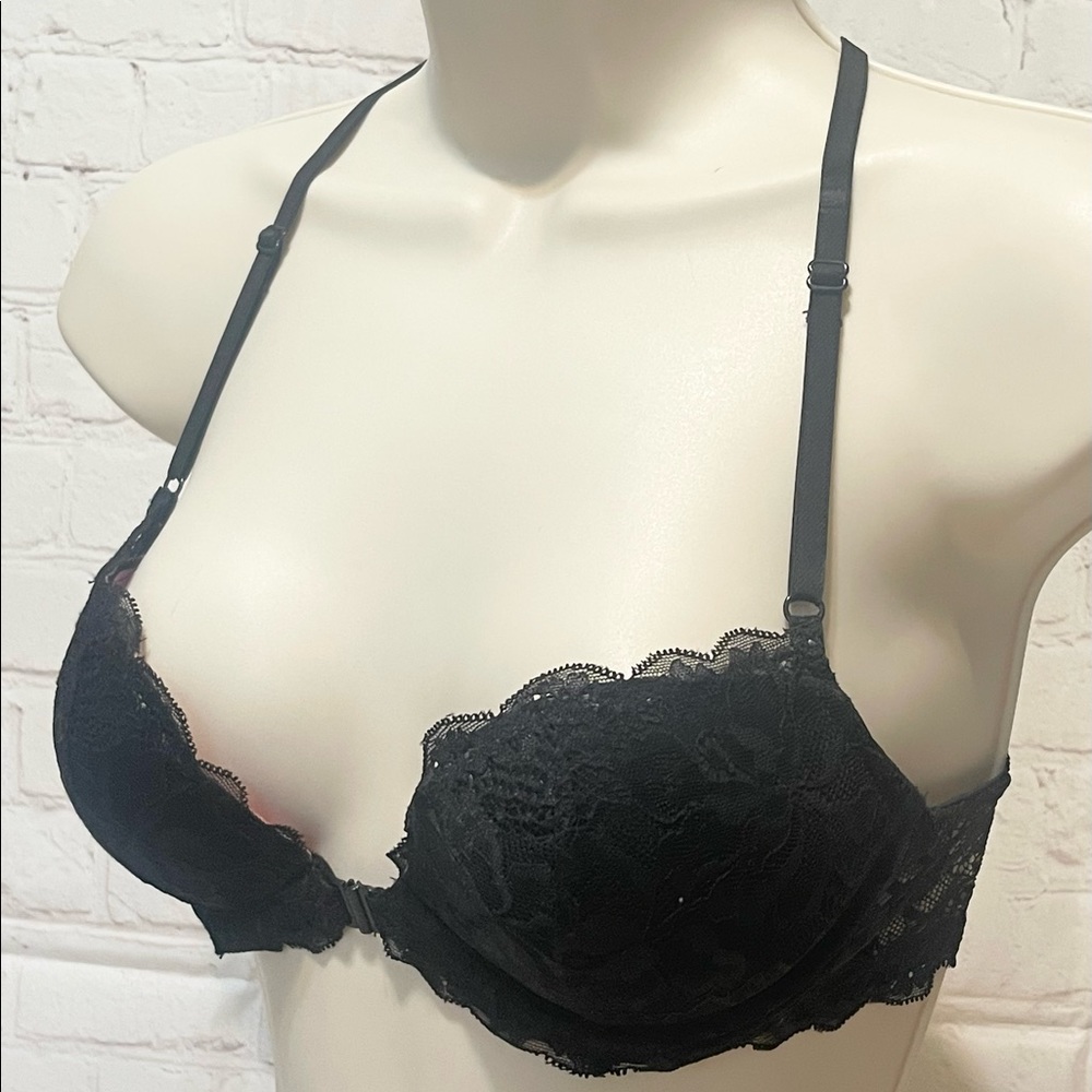 VS PINK black racerback bra (32D)